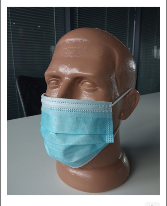 Медичні маски тришарові нестерильні Medicare з гумовими петлями 50 шт