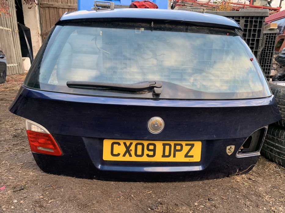 Klapa Bmw e61 tiefseeblau bez rdzy