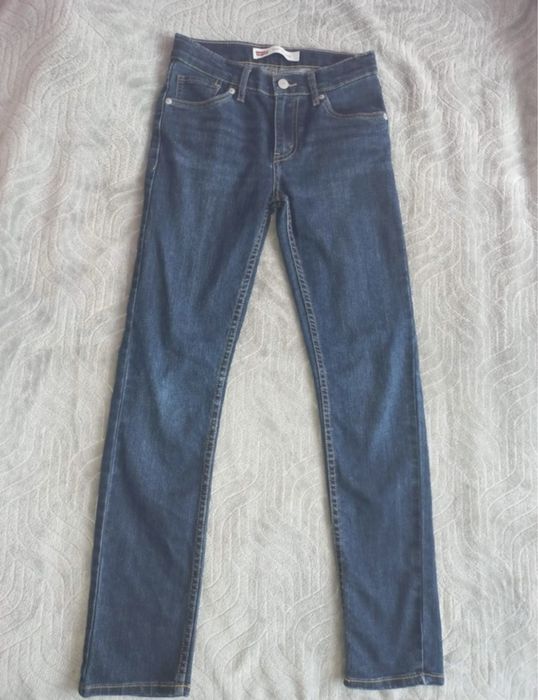 Jeansowe spodnie levis