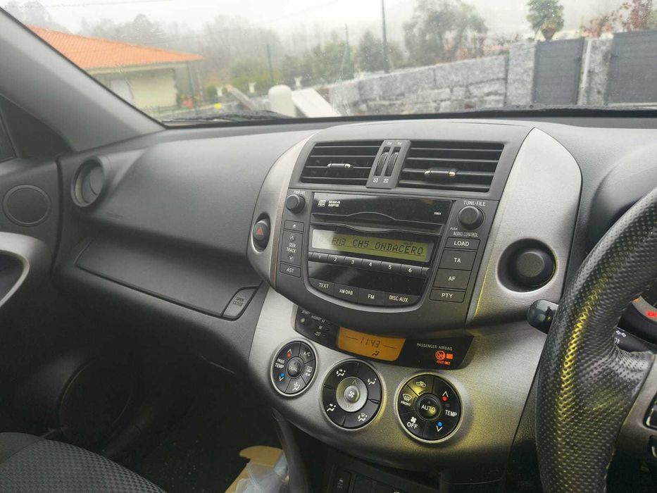 Toyota Inglês 2010-4.000€