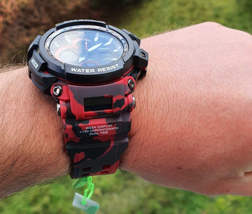 Sportowy zegarek męski - czerwone moro