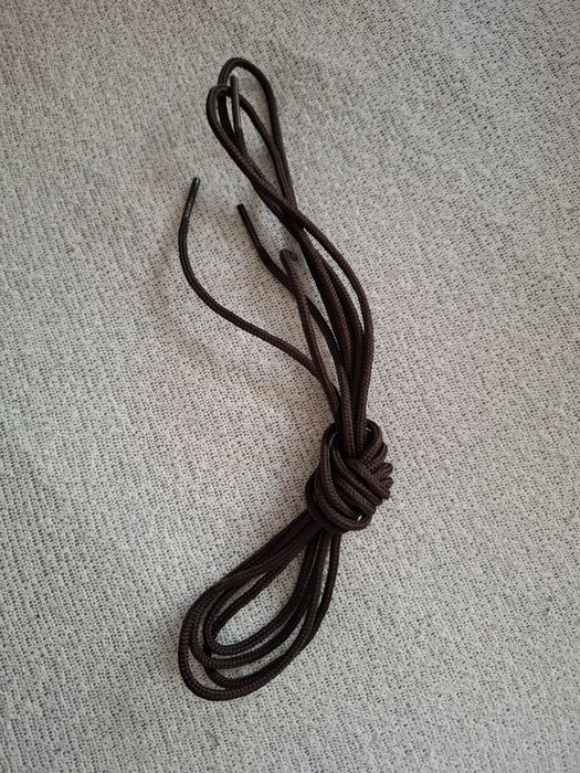 Sznurówki wojskowe okrągłe do butów mocne - brązowe 150 cm.