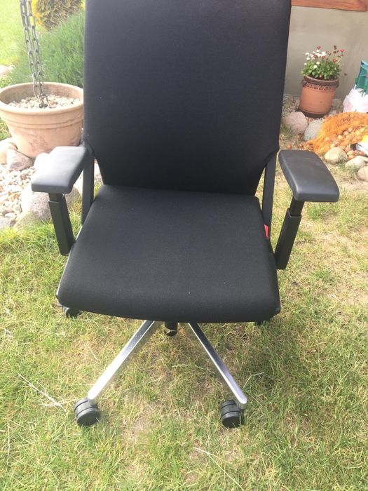 Fotel biurowy Haworth model comforto 59