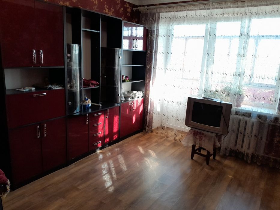 Продам однокімнатну квартиру. Терміново.