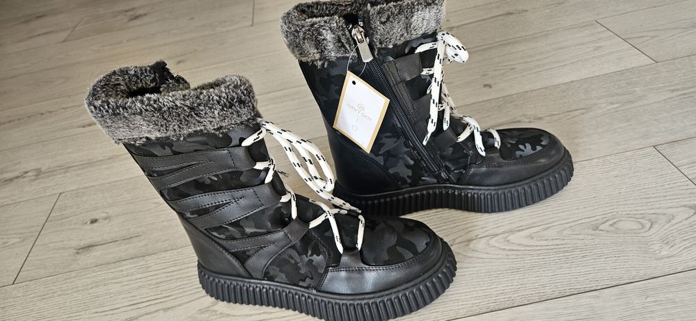 Buty zimowe   dla dziewczynki rozm 38 nowe