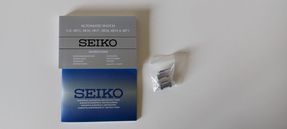 Seiko 5 (SRPE57K1)