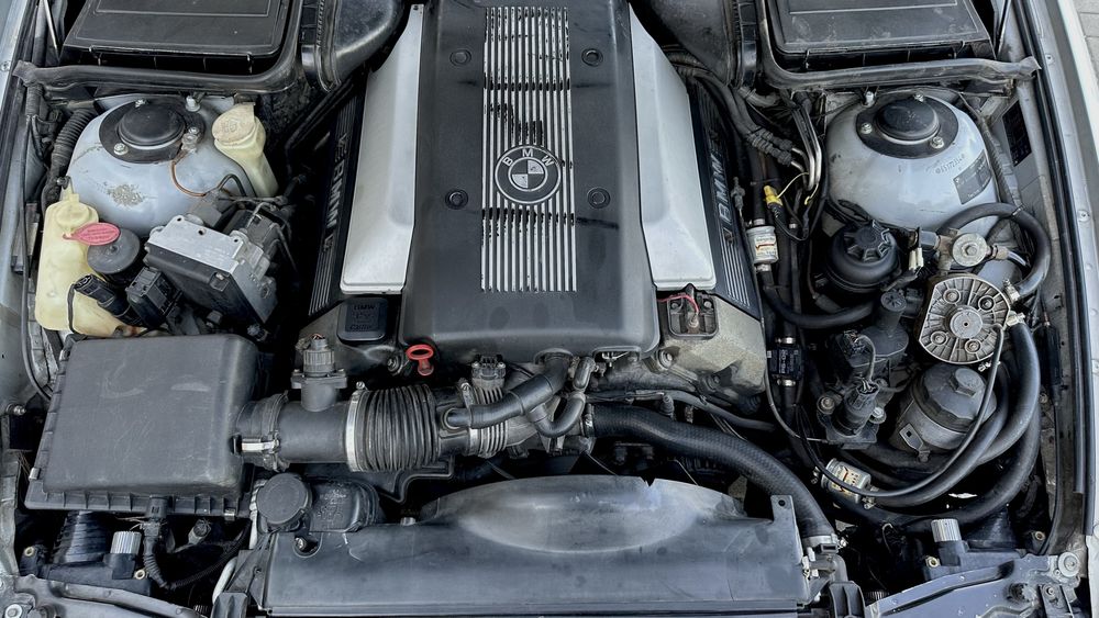 Продам BMW e39 535i