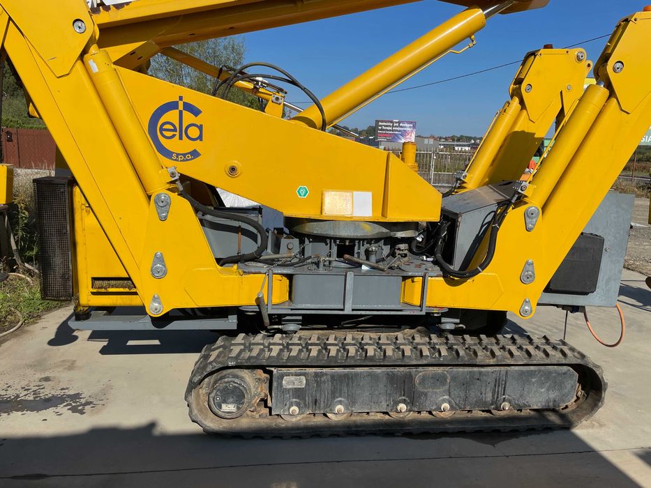 Підйомник на гусеничному ходу Cela Spyder 300 30 м