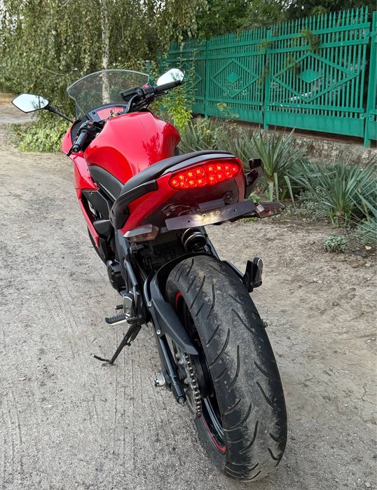 Продам Kawasaki Ninja 400R