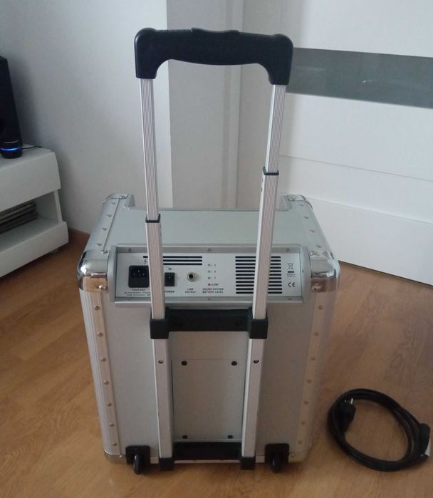 Przenośny system nagłośnieniowy wzmacniacz piecyk Mc CRYPT PPA8M