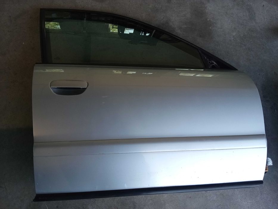 Audi A4 B5 Drzwi lewe tył prawe przód  LY7W