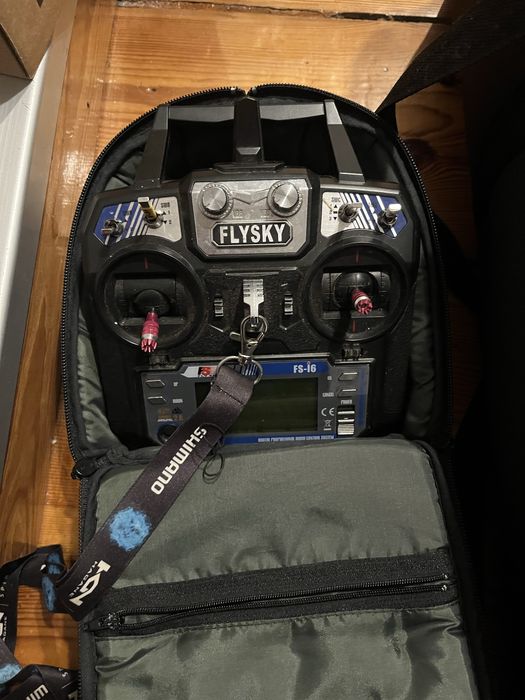 Łódka zanętowa magnum, gps,  raymarine dragonfly