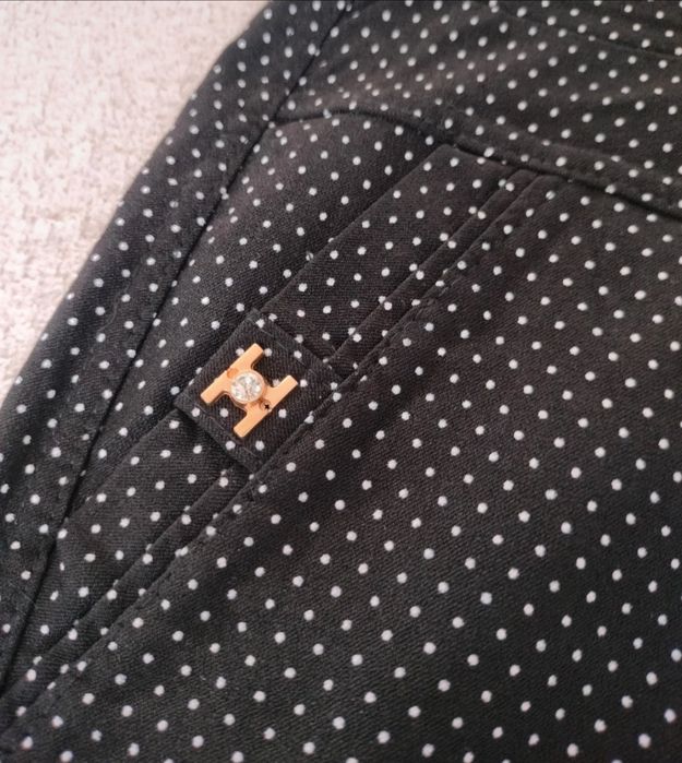 Spodnie w kropki