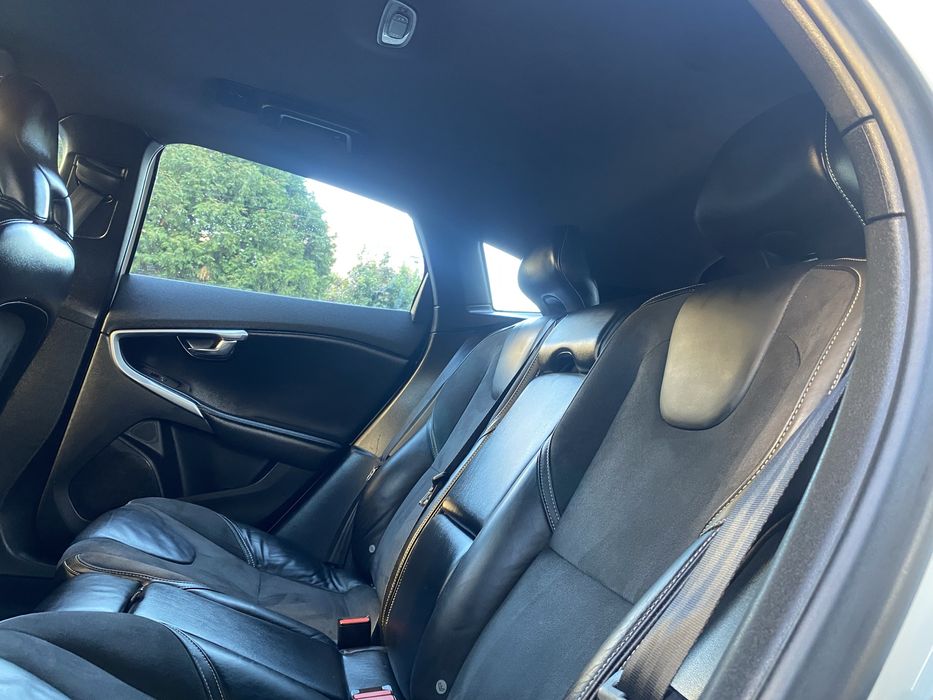 Volvo V40 2.0 D4 190cv R-DESIGN