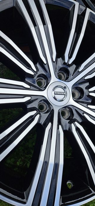 VOLVO S40-90 / XC40-90 - Felgi Inscription 18"!