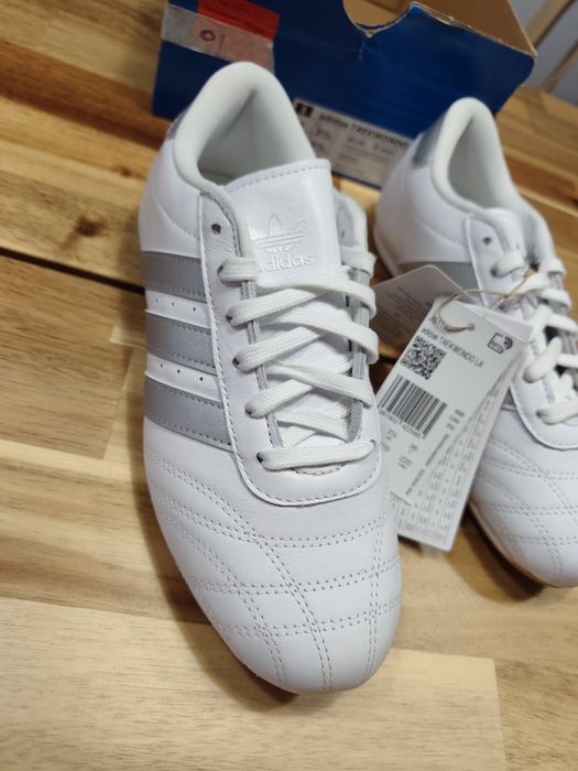 Cx01 tênis Adidas 36 novos originais