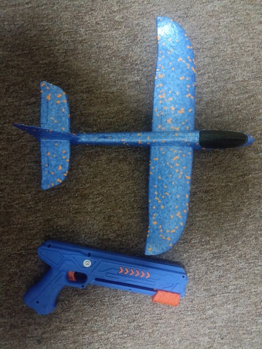 Wyrzutnia steropianowy samolot