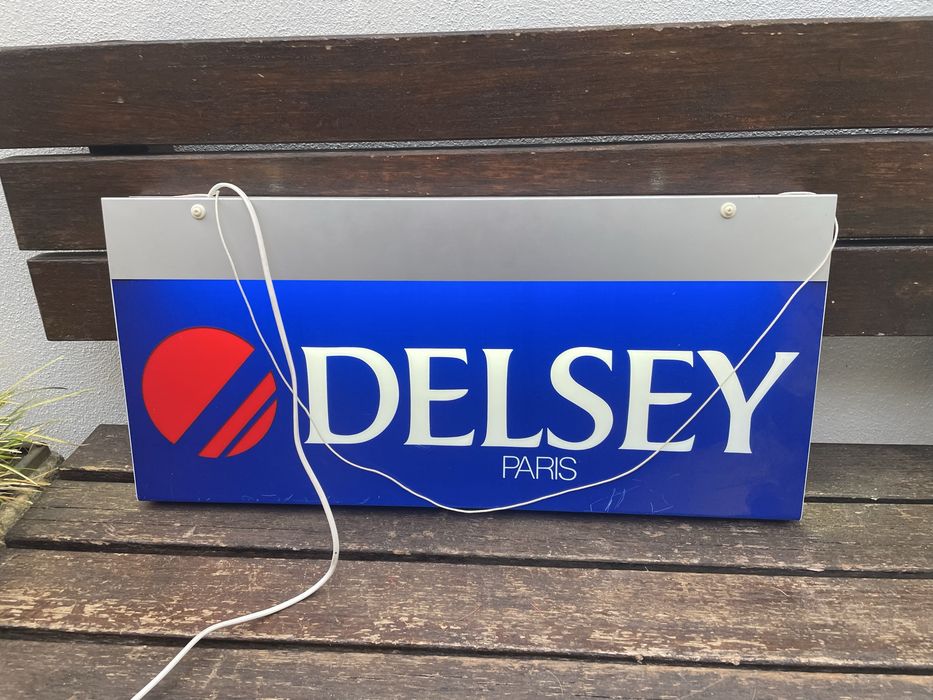 Vendo reclame luminoso Delsey