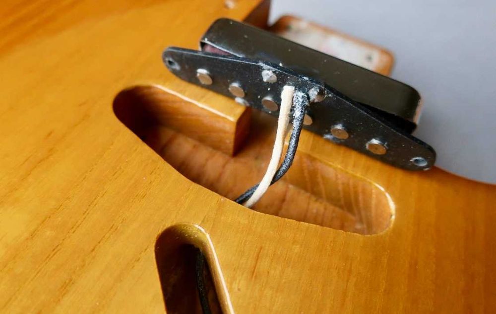 Fender Telecaster TL52 Japan (1985 Fujigen) USA Pickups Center-Joined