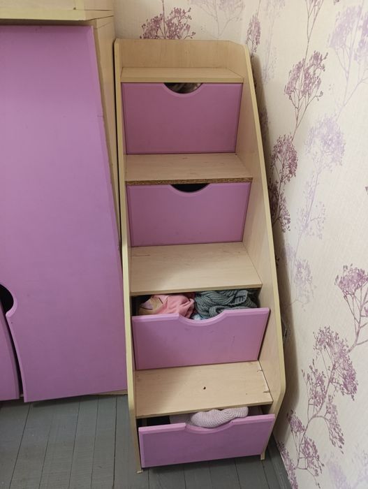 Кровать дитяча двохповерхова