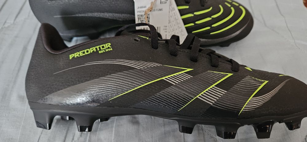 Adidas  Predator