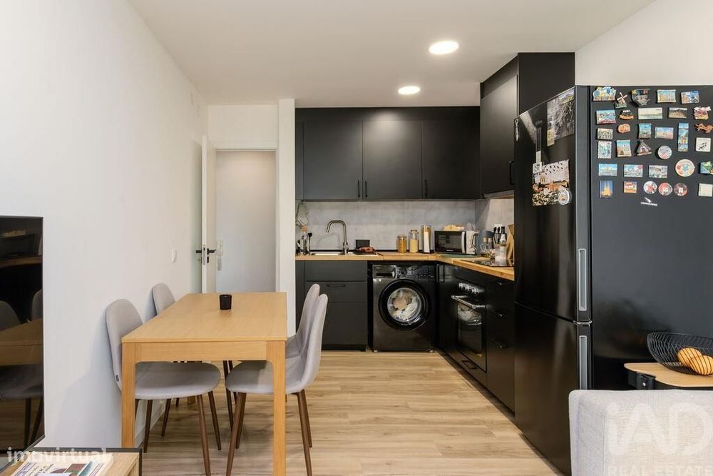 Apartamento T2 em São Sebastião