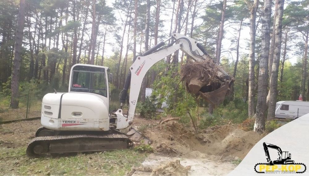 Roboty Ziemne Usługi Koparko Ładowarką Minikoparką Rozbiórki Koparka