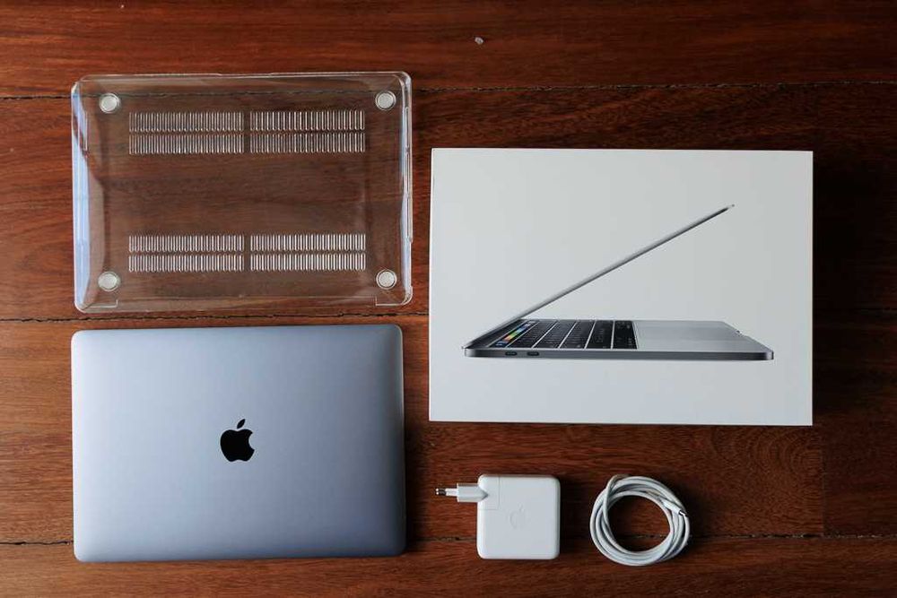 MacBook Pro 13,3” Touch Bar (2017 - A1706) - estado irrepreensivel