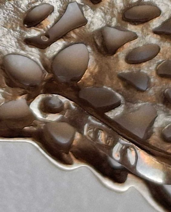 Złoty pierścionek z zawieszką