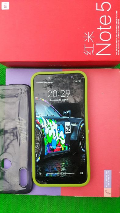 Легендарний флагман Redmi note5.  3/32