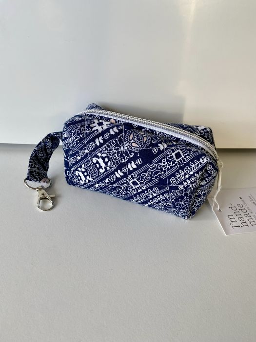 Mini kosmetyczka–brelok