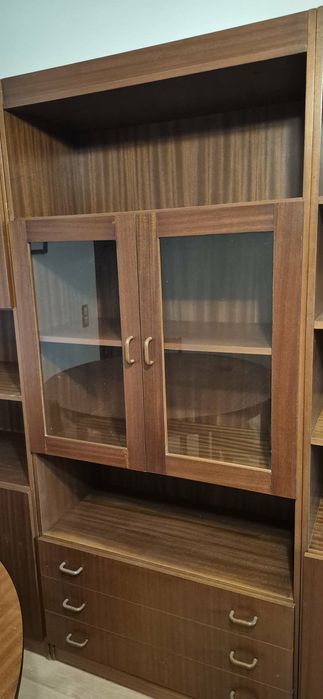 Moveis e armários de sala