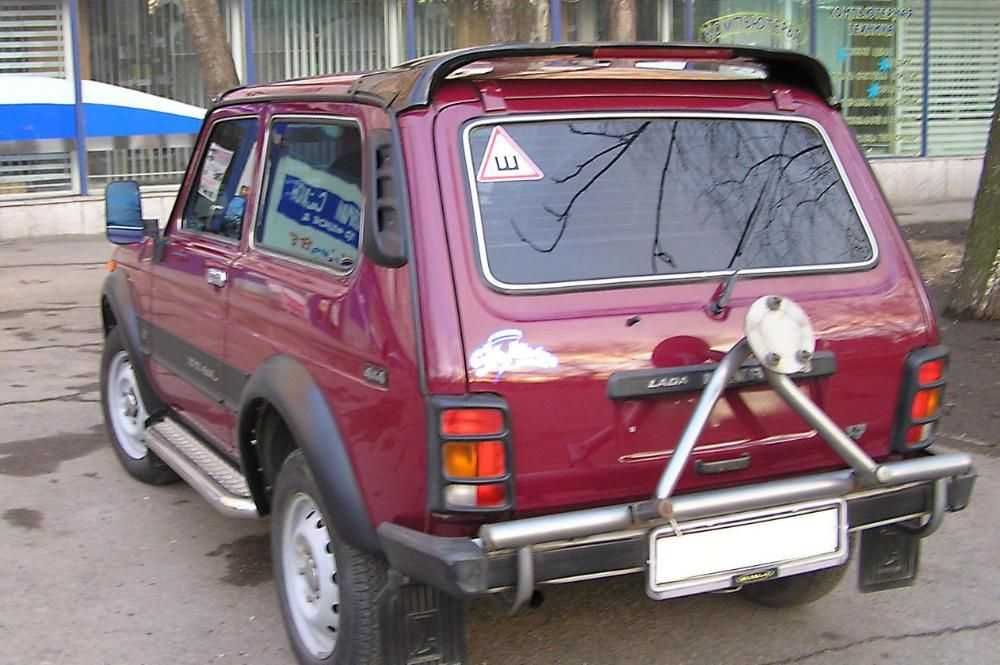 Спойлер "ЧП" Нива  2121-21213  ВАЗ спойлер широкий Скловолокно