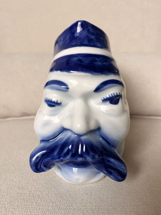 Caneca/jarro de porcelana de Viana Castelo pintada mão