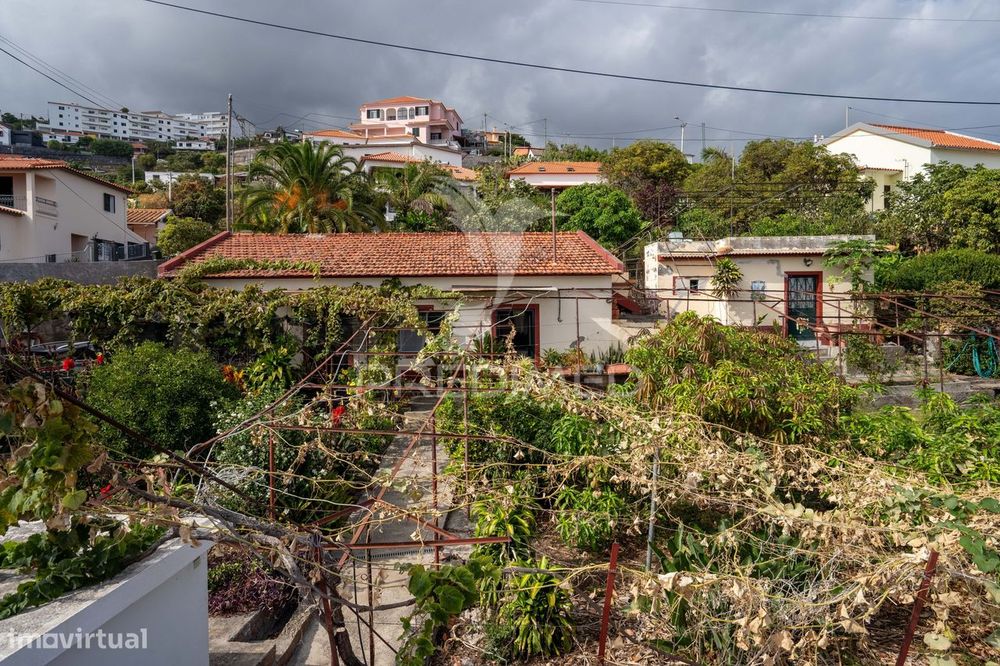 Moradia mais terreno com 2970m2