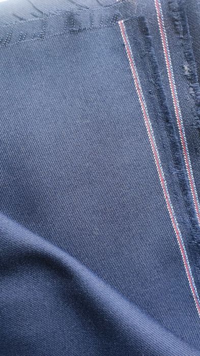 Kupon materialu elano-welna 1,00m, granat