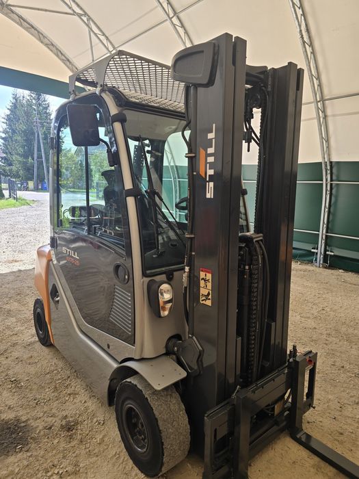 Still 2.5T diesel 1.9 triplex kabina