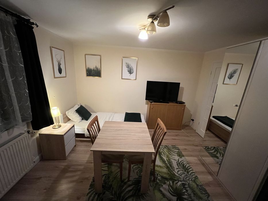 Noclegi / Pokoje / Apartamenty / Mieszkania / Dom dla firm-  Słubice