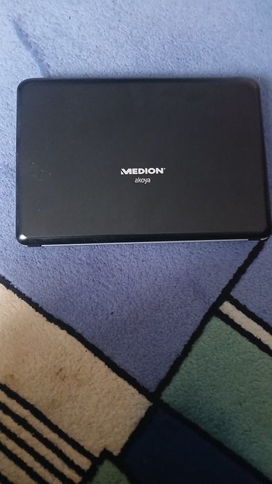 Продам ноутбук без батарейки