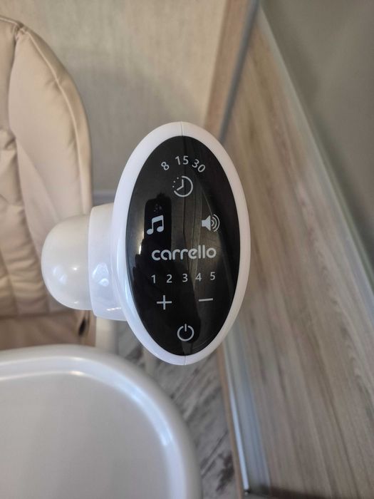 Заколисуючий центр+стілець для годування Carrello Triumph