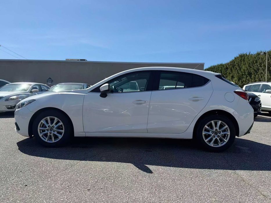 Mazda 3 i Touring      2016
