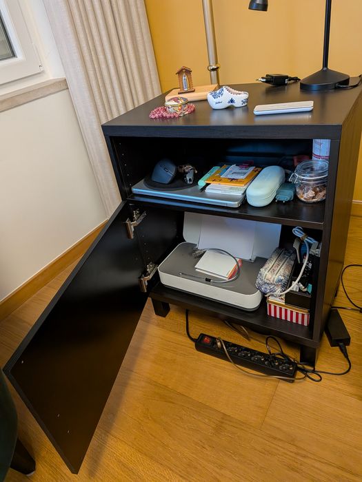 Conjunto de Móveis tipo aparador cor preta