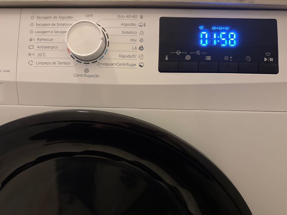 Máquina lavar e secar