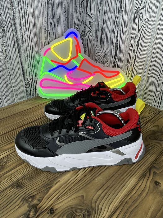 Чоловічі кросівки Puma Men Ferrari Trinity