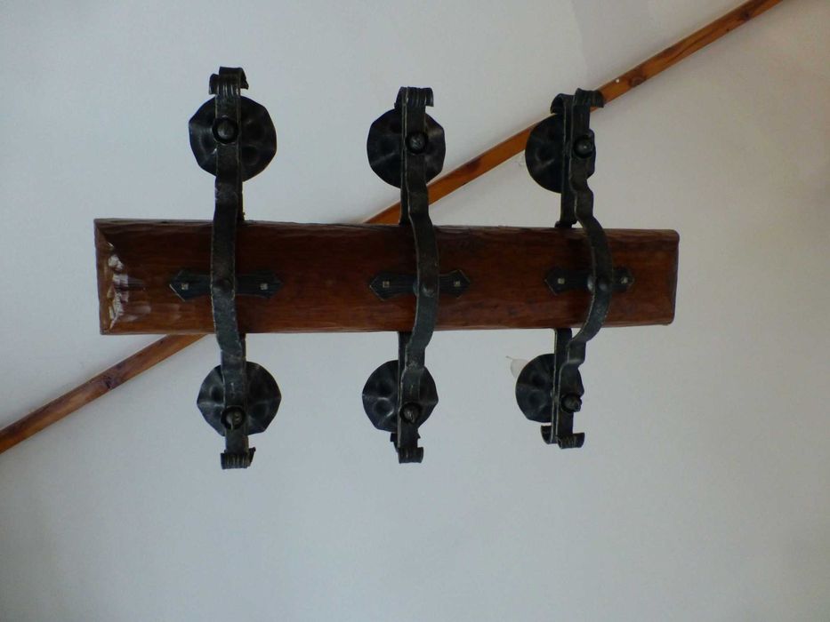 Żyrandol stylowy żeliwny - antyk