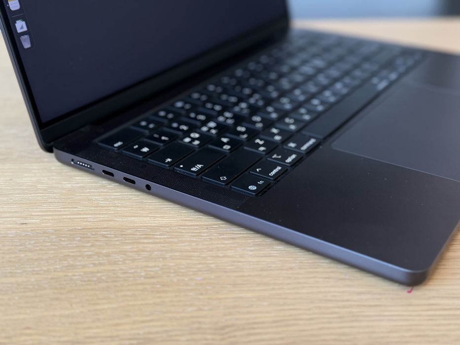 MacBook Pro 14 M5 pro 48GB Ram 2TB ssd matowa matryca