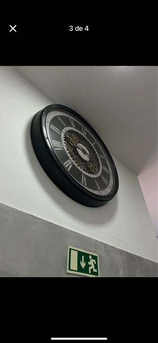 Relógio de parede grande