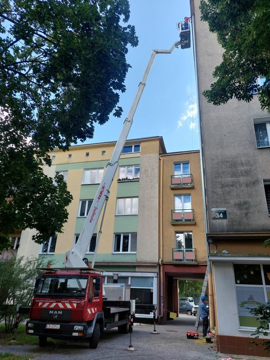Wynajem podnośników koszowych Bydgoszcz Usługa Prace na wysokości
