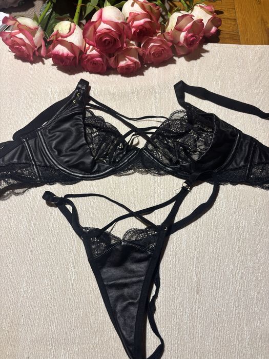 Усі комплекти білизни по300 грн s/m