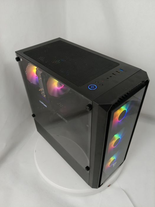 Komputer Gamingowy Ryzen 7 7800X3D,RTX 5070,32 GB,SSD,Win 11